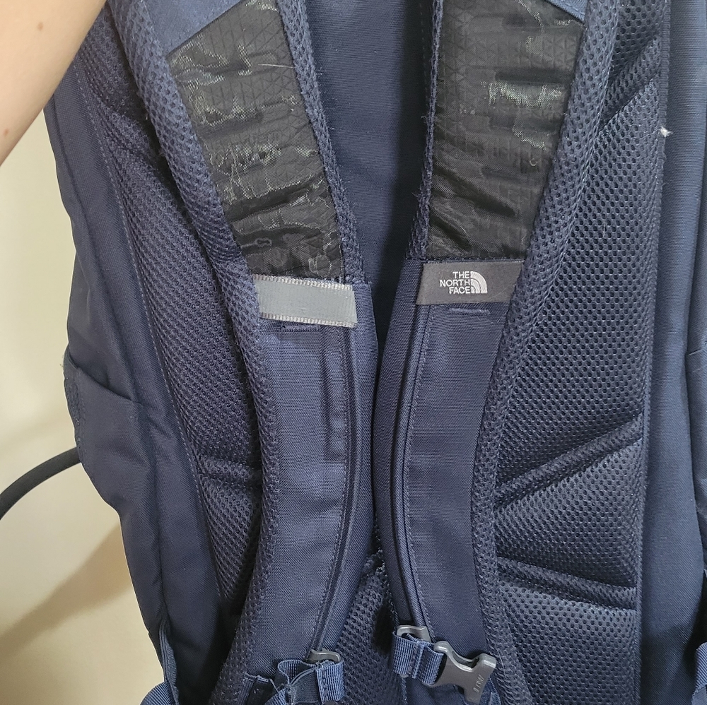 Northface backpack - Picture 2 of 3